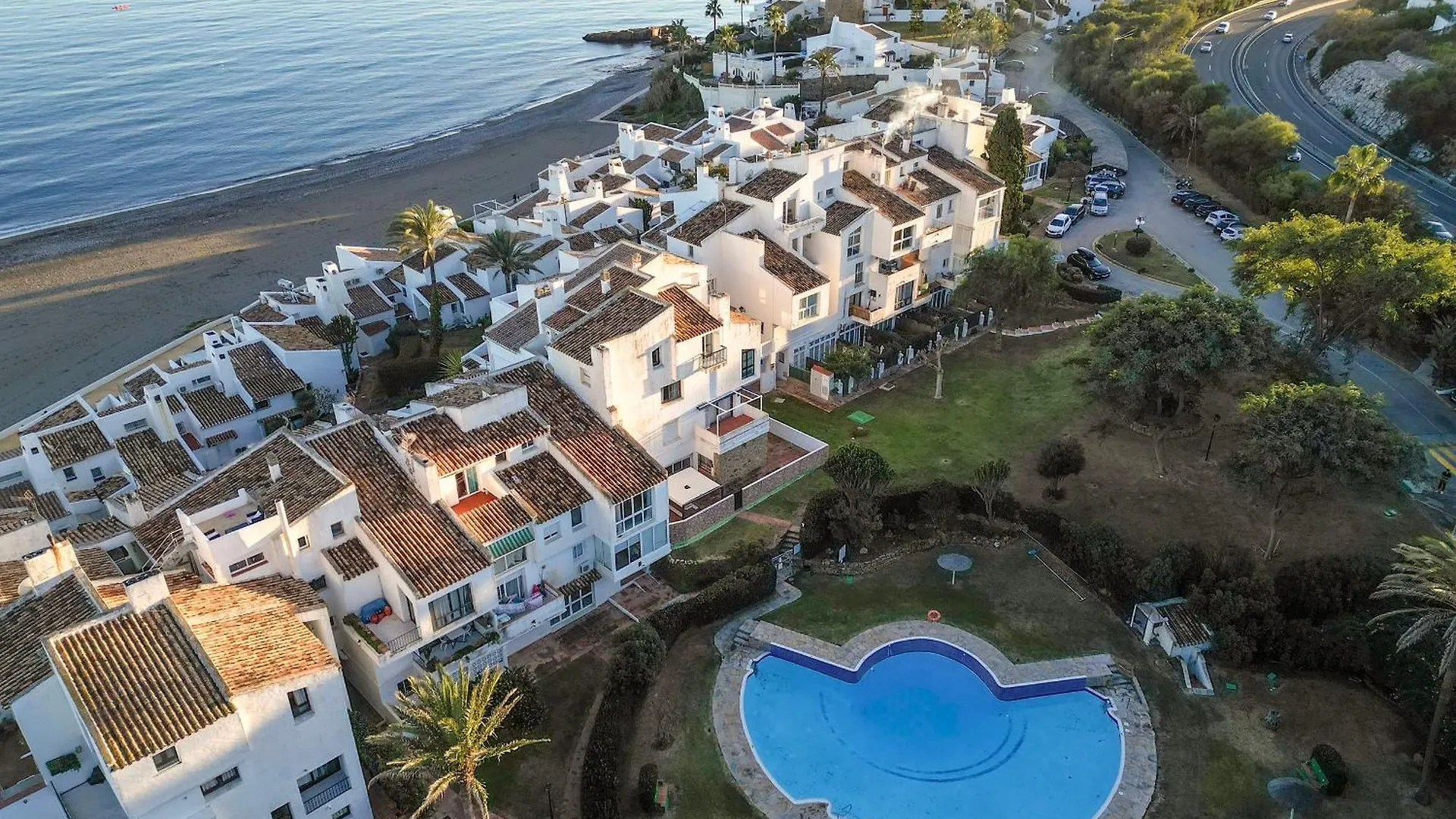 Beachhouse Galore Estepona Tatil Evi